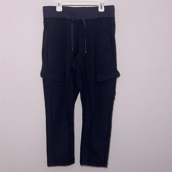 Lululemon Cropped Cargo Pants Purple 8 NWOT - Picture 9 of 15